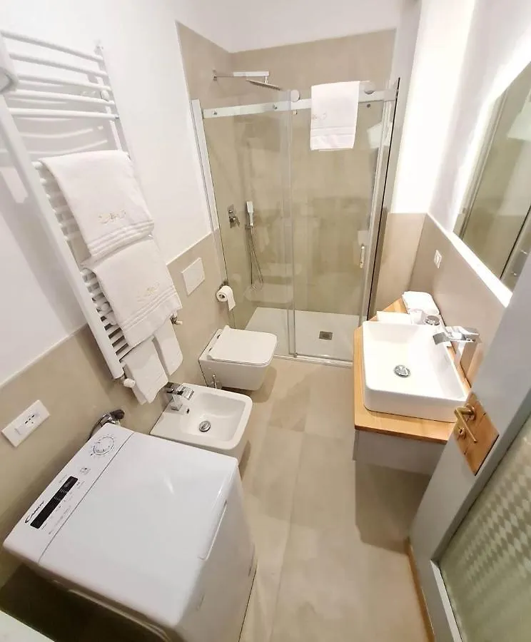 Le Rive Holidays Desenzano del Garda Apartment